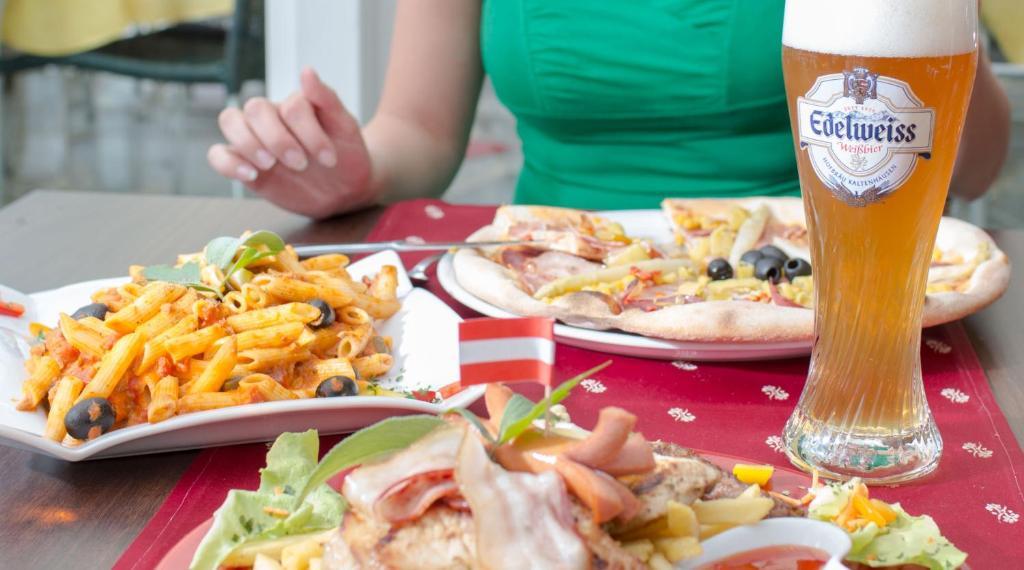 Gaestehaus Krappinger/Pizzeria Mamma Mia Ossiach Exteriör bild